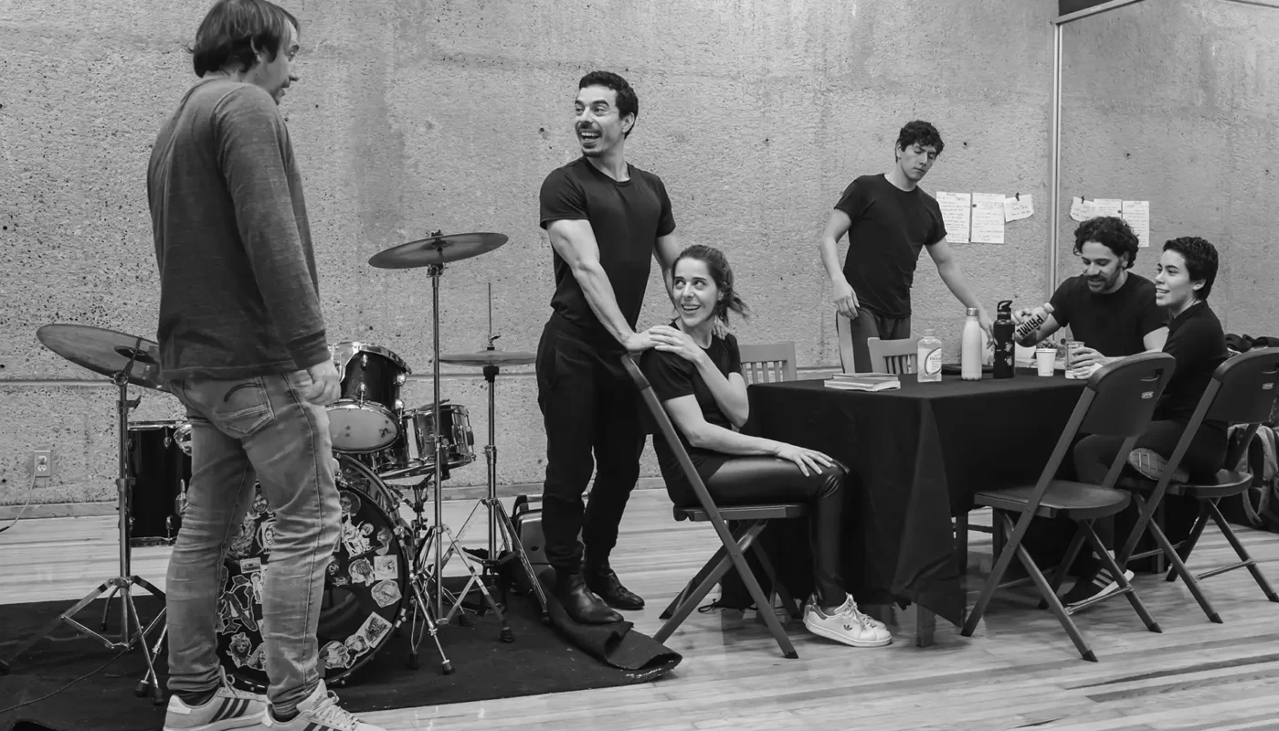 Teatro, anarcopunk y bolero en escena